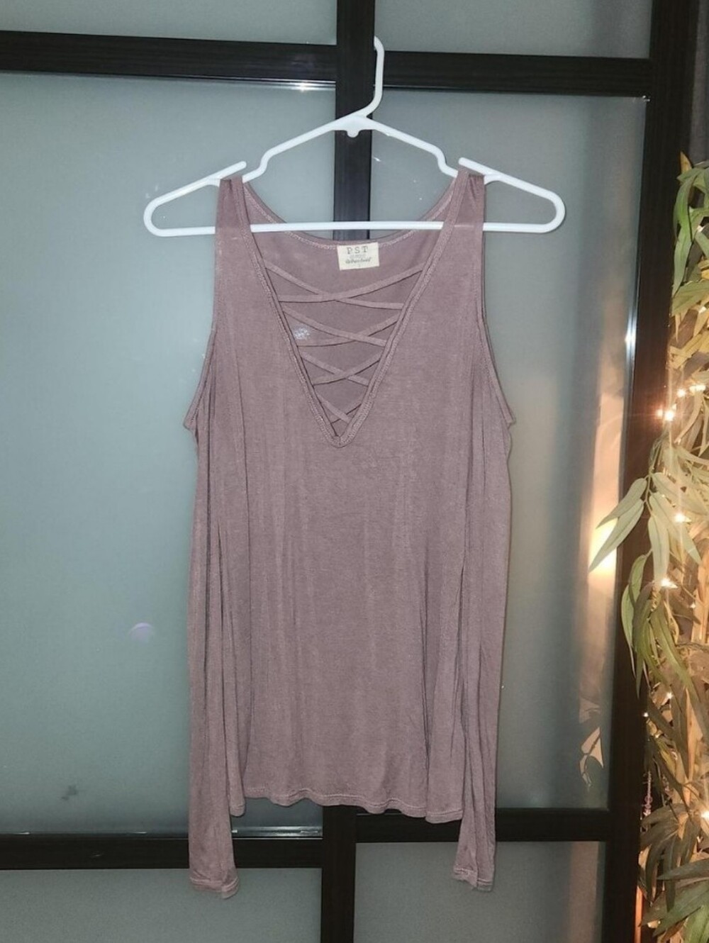 Sexy Crisscross V-Neck Women's Top With Open Shoulders